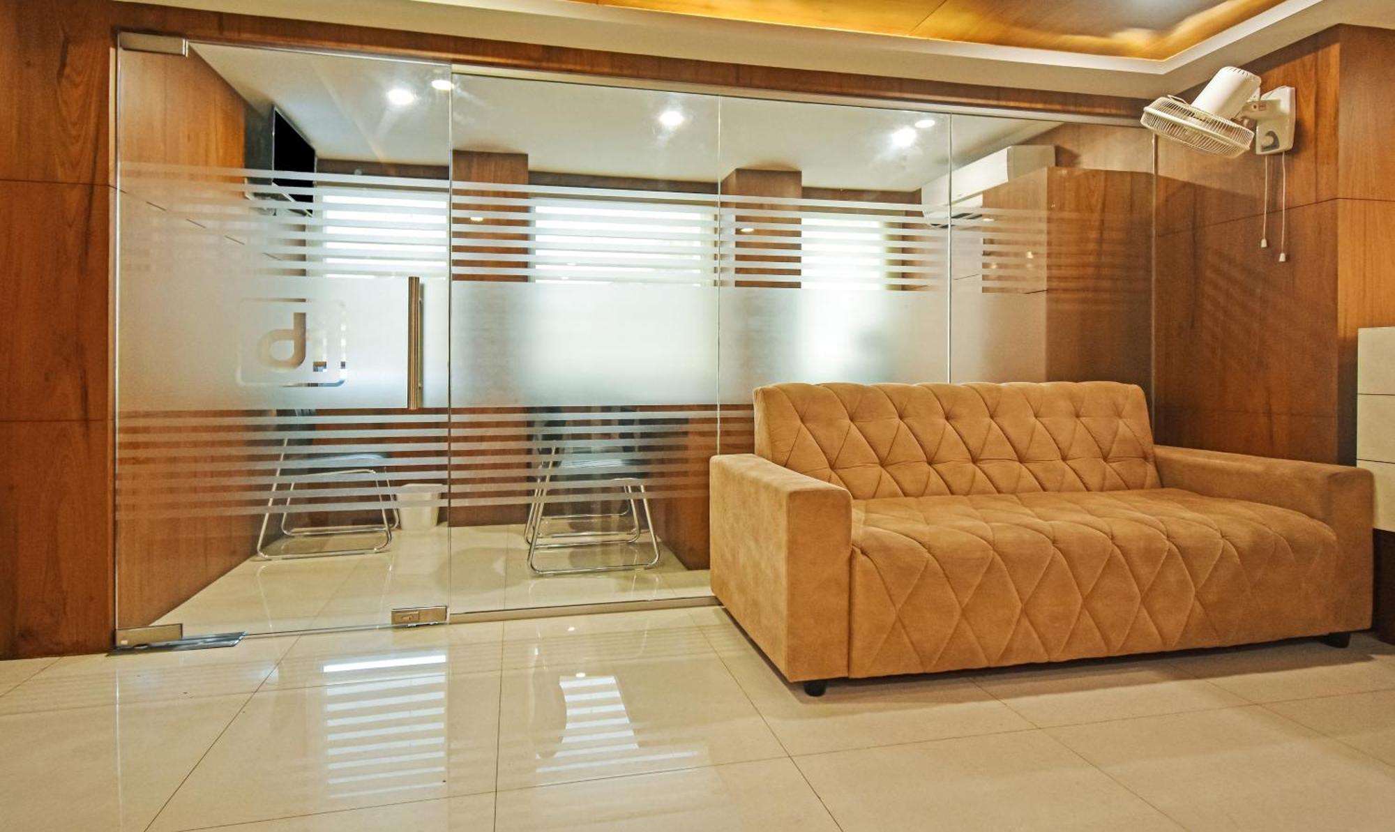 Itsy Hotels Deluxe Inn Chennai Eksteriør billede