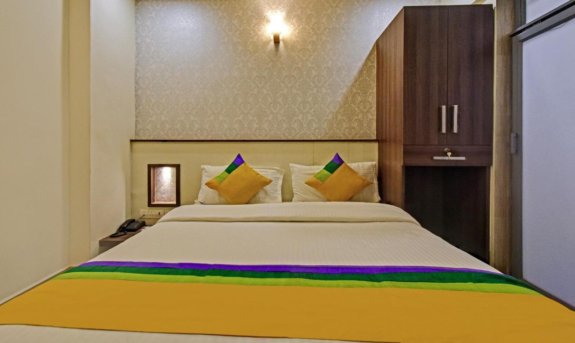 Itsy Hotels Deluxe Inn Chennai Eksteriør billede