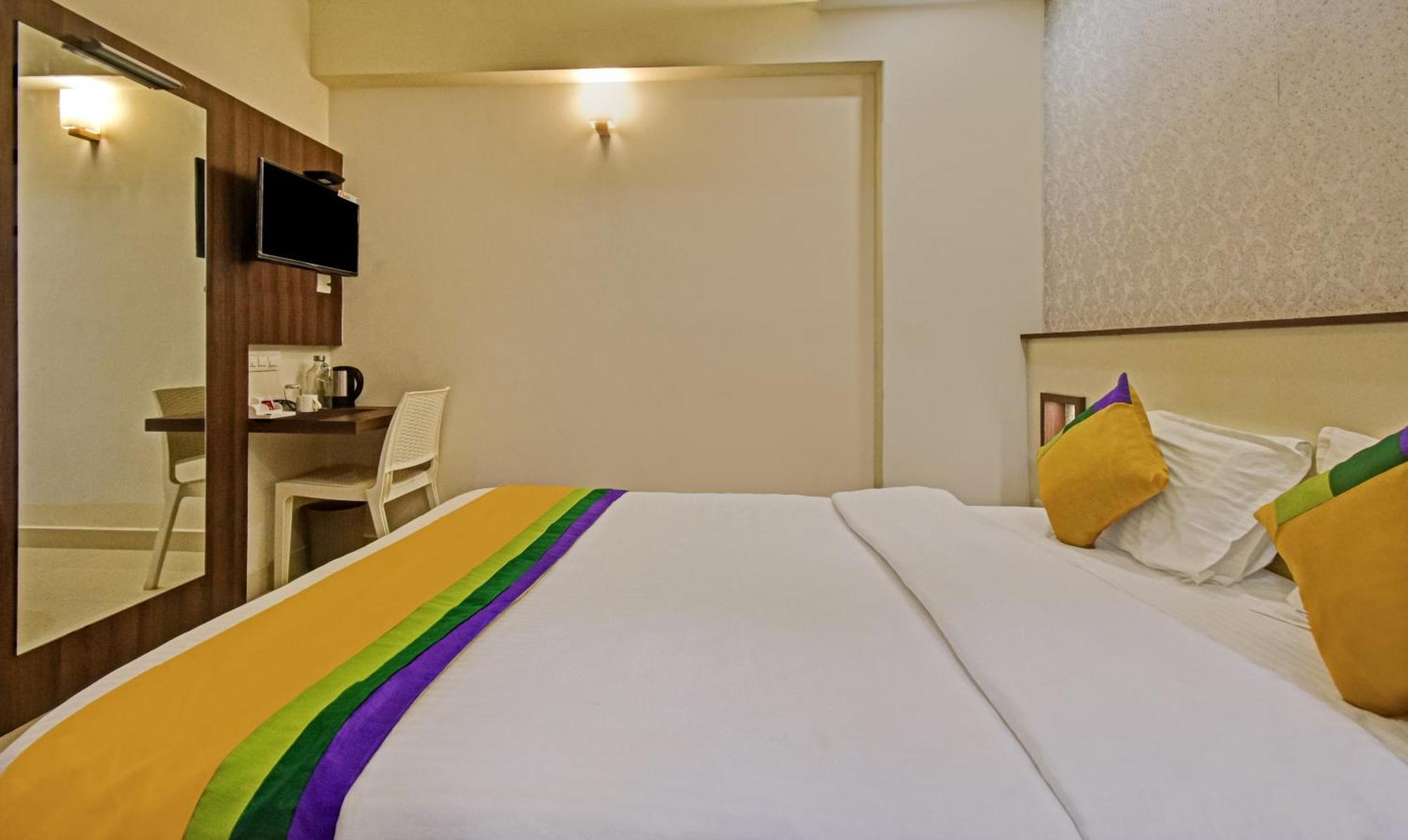 Itsy Hotels Deluxe Inn Chennai Eksteriør billede